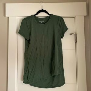 A Pea in the Pod, Size S, green nursing top